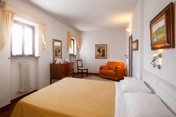 Hotel Porta Romana di Luce Hotels image 15
